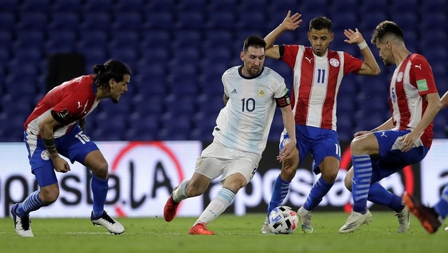 Màn đụng độ Paraguay vs Argentina