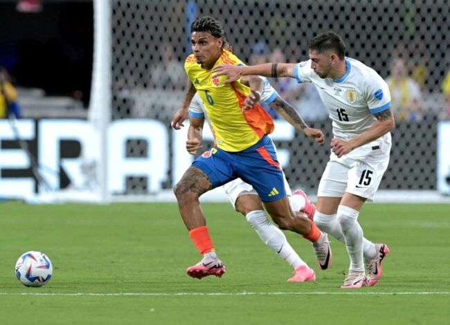 Màn đụng độ Uruguay vs Colombia