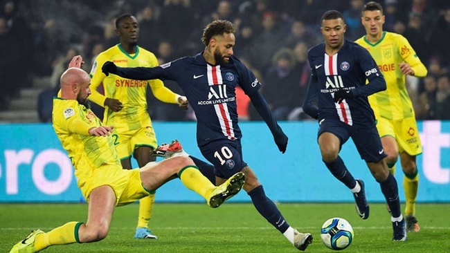 Màn đụng độ PSG vs Nantes