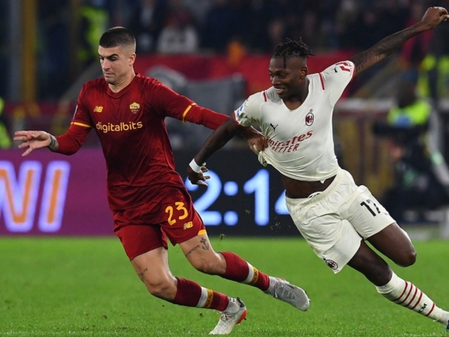 Màn đụng độ AC Milan vs AS Roma