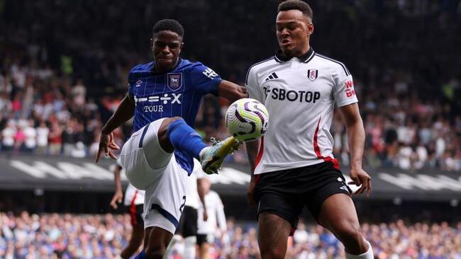 Màn đụng độ Fulham vs Ipswich