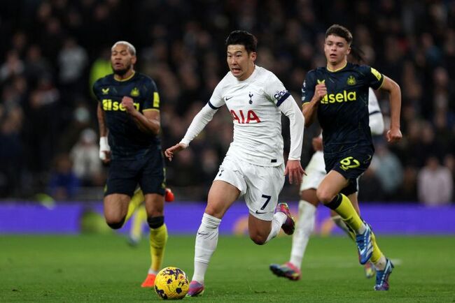 Màn đụng độ Tottenham vs Newcastle